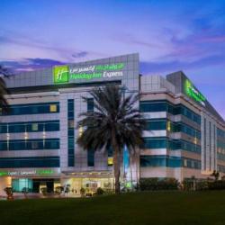 Imagine pentru Hotel Holiday Inn Express Airport Charter Avion - Emiratele Arabe Unite la hoteluri cu Pensiune completa 2025